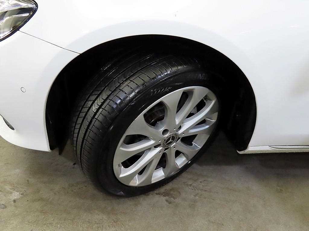 벤츠 E 클래스 E-클래스 W213 E220d 익스클루시브 이미지 20
