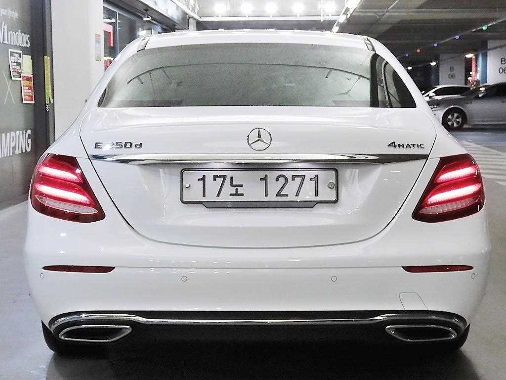 벤츠 E 클래스 E-클래스 W213 E220d 익스클루시브 이미지 5