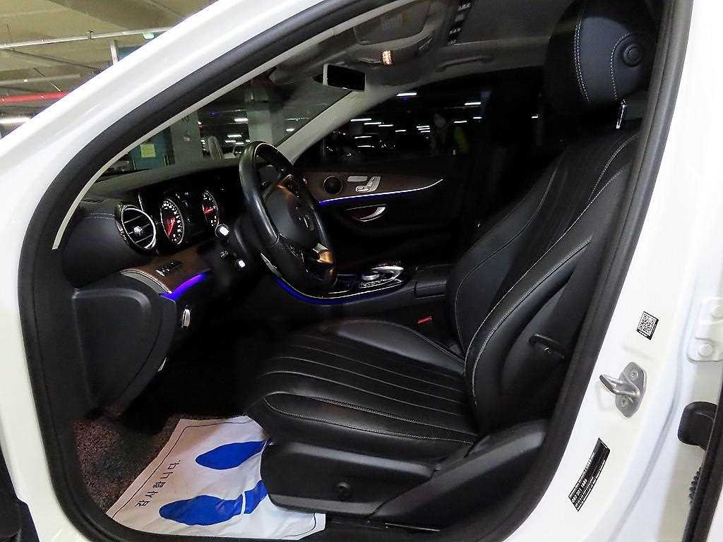 벤츠 E 클래스 E-클래스 W213 E220d 익스클루시브 이미지 6