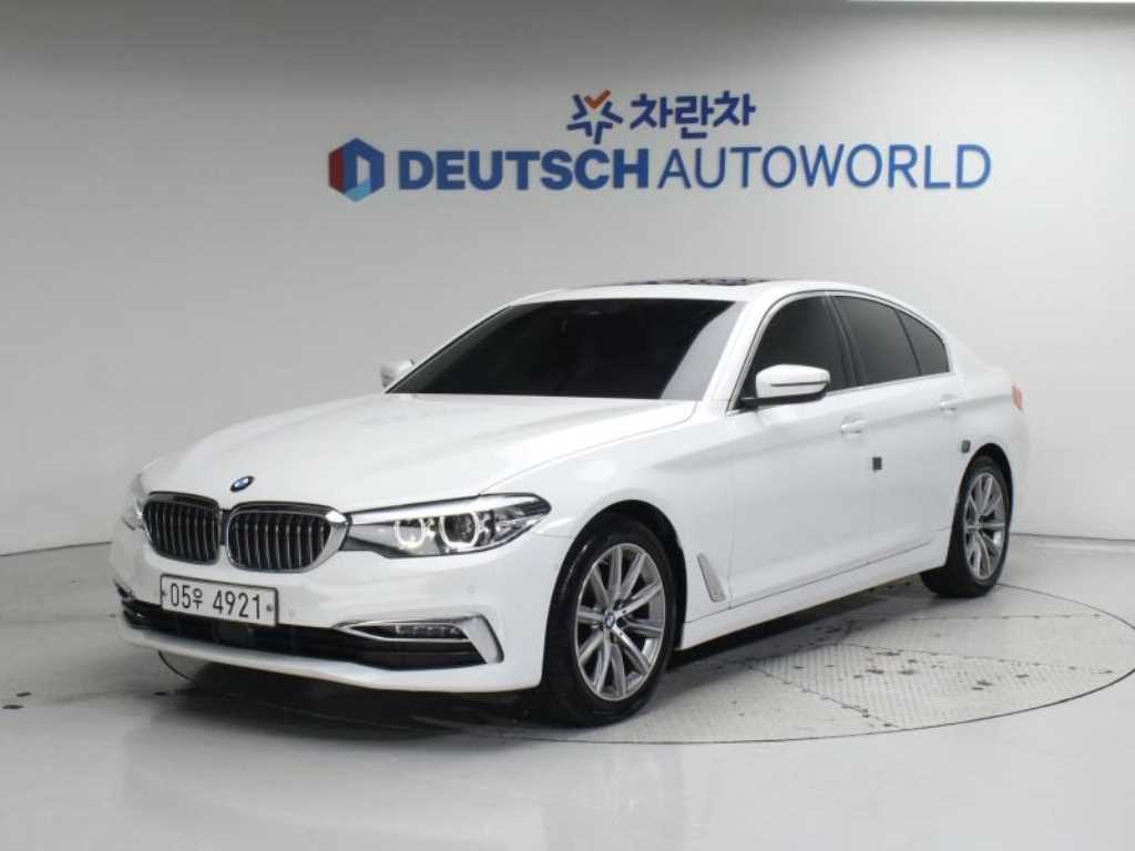 BMW 5시리즈 5시리즈 (G30) 520i 럭셔리 이미지 1