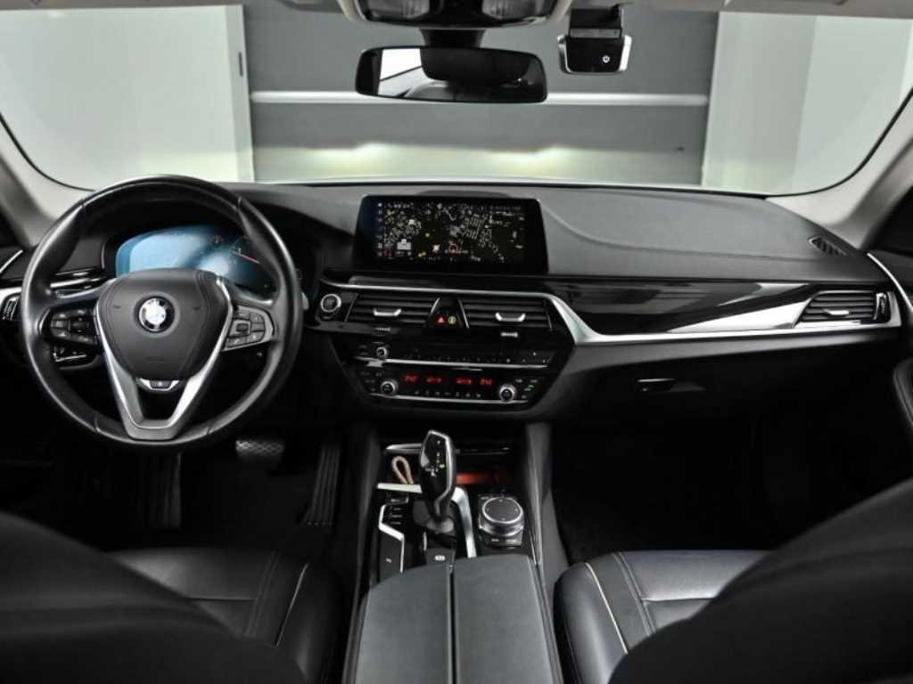BMW 5시리즈 5시리즈 (G30) 520i 럭셔리 이미지 7