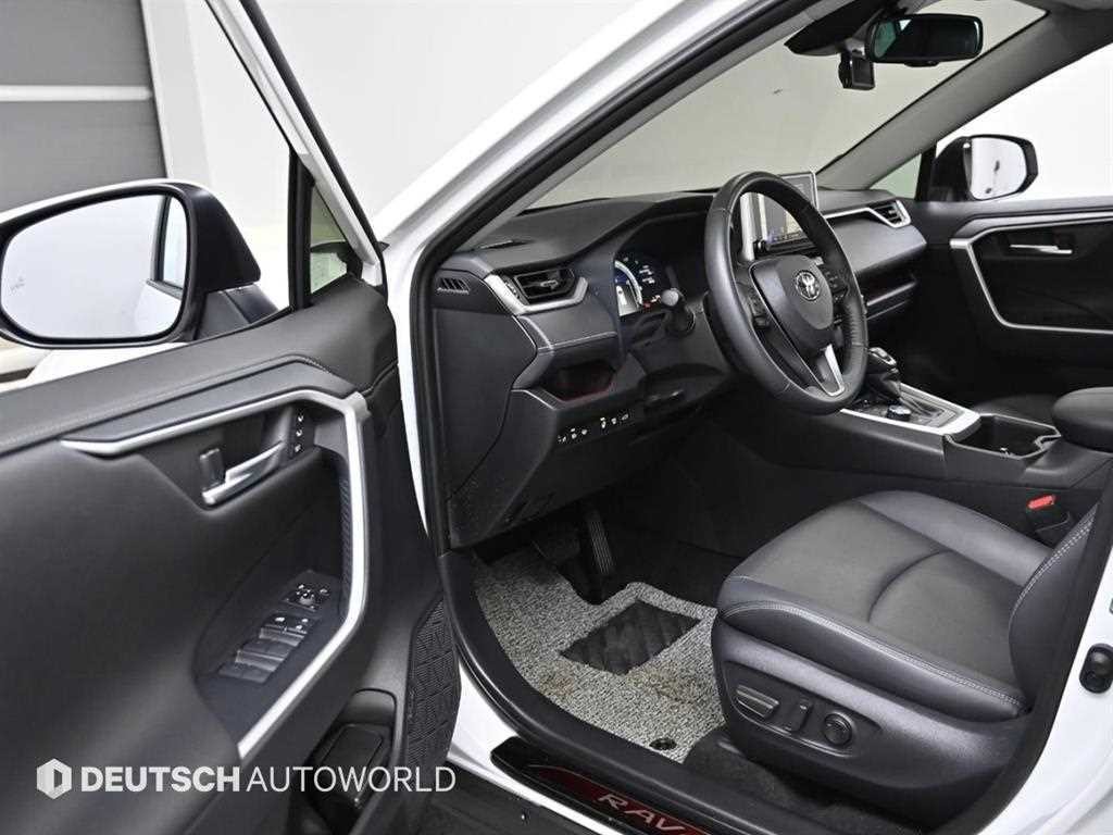 토요타 라브4 RAV4(5세대) 2.5 4WD 하이브리드 LTD 이미지 11