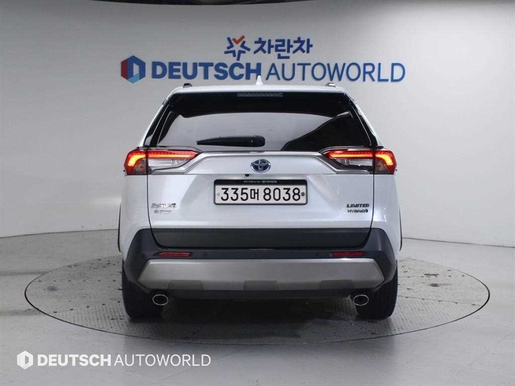 토요타 라브4 RAV4(5세대) 2.5 4WD 하이브리드 LTD 이미지 4