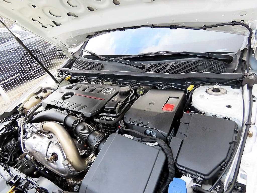 벤츠 A 클래스 A클래스 W177 AMG A35 4MATIC 세단 이미지 17