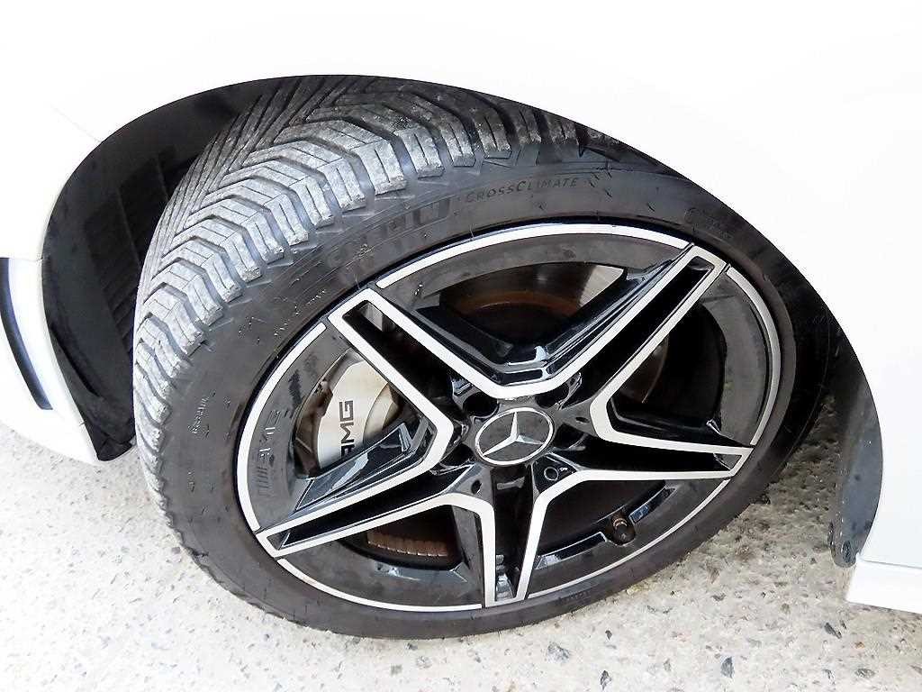 벤츠 A 클래스 A클래스 W177 AMG A35 4MATIC 세단 이미지 18