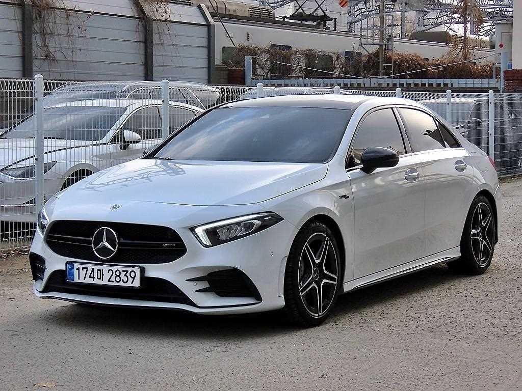 벤츠 A 클래스 A클래스 W177 AMG A35 4MATIC 세단 이미지 2