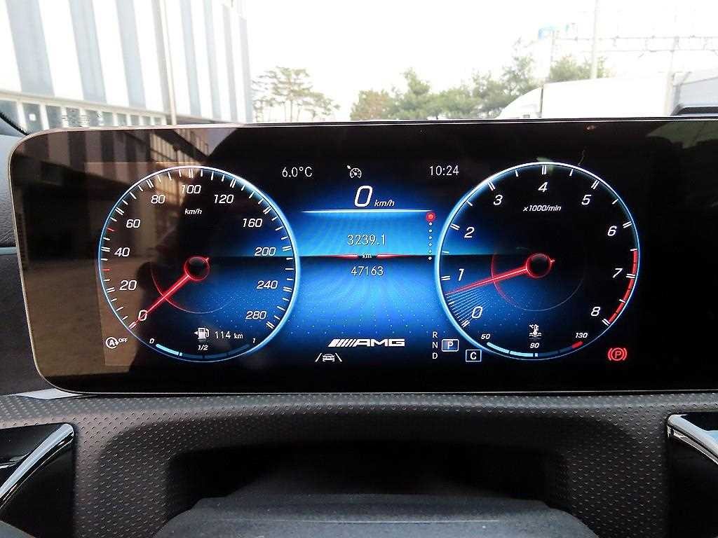 벤츠 A 클래스 A클래스 W177 AMG A35 4MATIC 세단 이미지 9