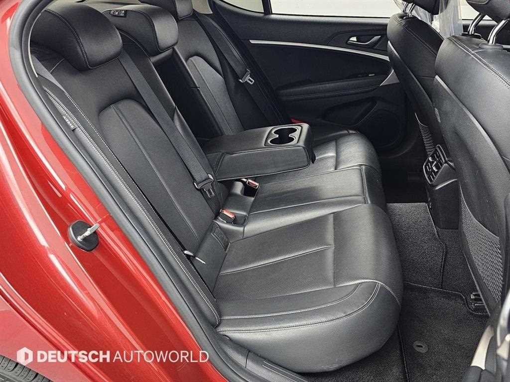 제네시스 G70 더 뉴 G70 가솔린 2.0T 4WD 이미지 12