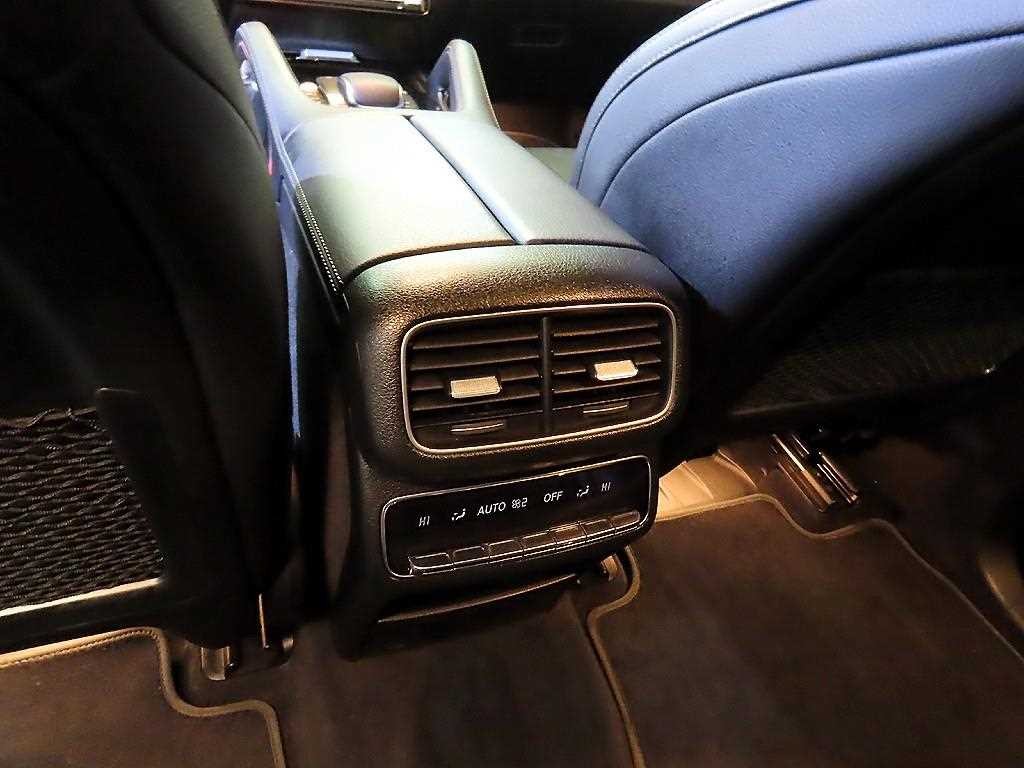 벤츠 GLE 클래스 GLE 클래스 W167 GLE 300d 4MATIC 이미지 15