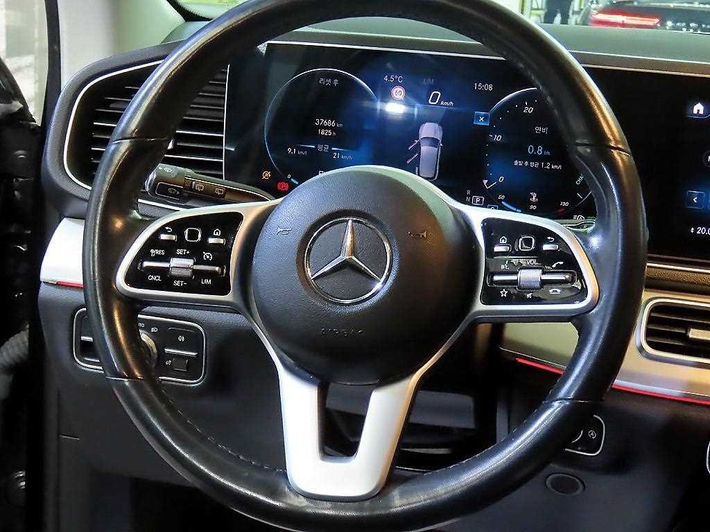 벤츠 GLE 클래스 GLE 클래스 W167 GLE 300d 4MATIC 이미지 8