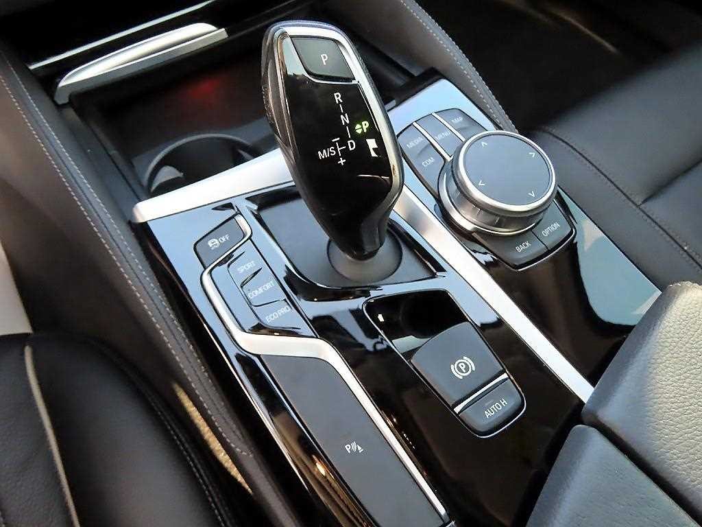 BMW 5시리즈 5시리즈 (G30) 520i 럭셔리 이미지 11