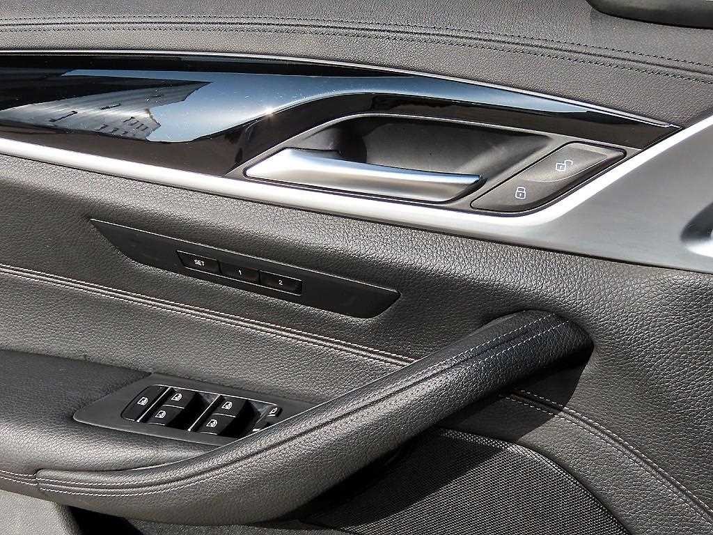 BMW 5시리즈 5시리즈 (G30) 520i 럭셔리 이미지 12