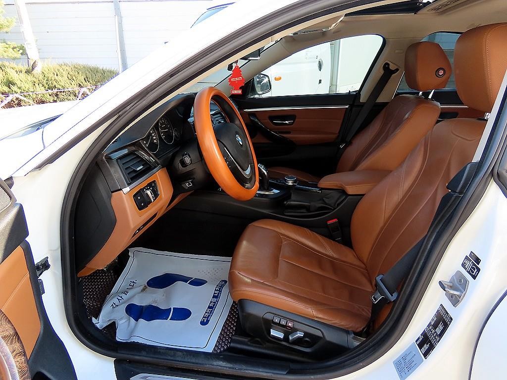 BMW 4시리즈 4시리즈 (F32) 420i 그란쿠페 럭셔리 이미지 5
