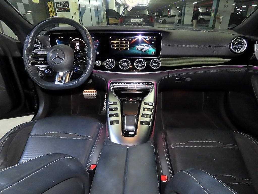 벤츠 AMG GT 4도어 43 4MATIC+ 이미지 10
