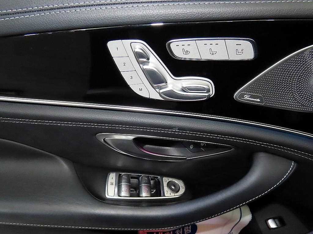 벤츠 AMG GT 4도어 43 4MATIC+ 이미지 13