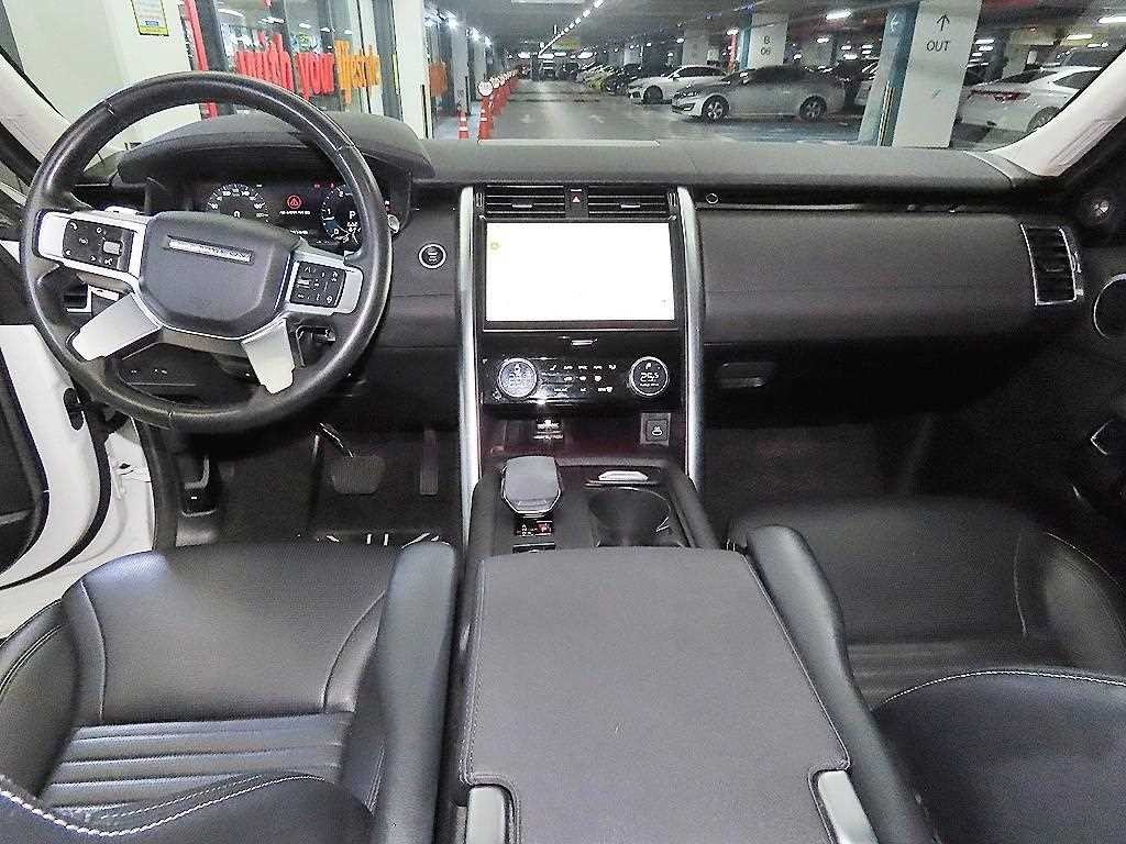 랜드로버 디스커버리 디스커버리5 3.0 D250 SE 이미지 10