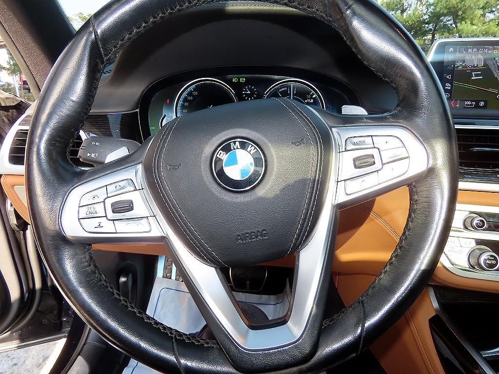 BMW 7시리즈 7시리즈 (G11) 740Li xDrive M SPORT 스포츠 이미지 8