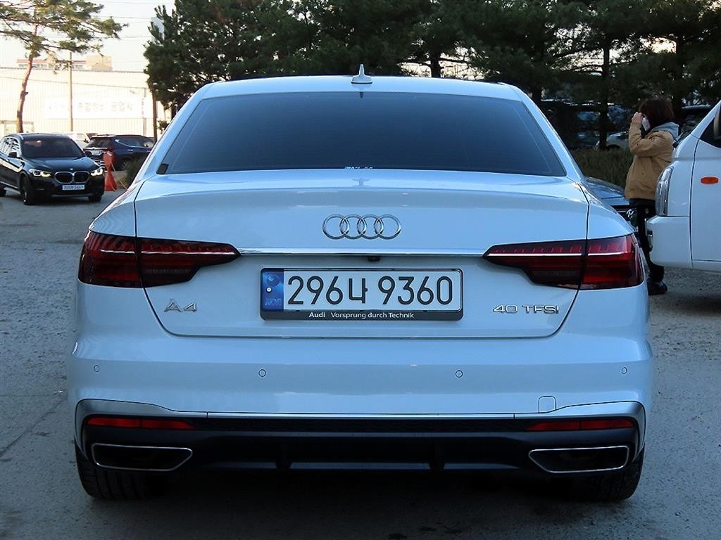 아우디 A4 A4 (B9) 40 TFSI 프리미엄 이미지 4