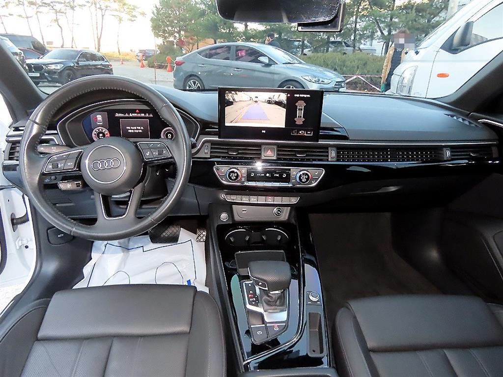 아우디 A4 A4 (B9) 40 TFSI 프리미엄 이미지 7