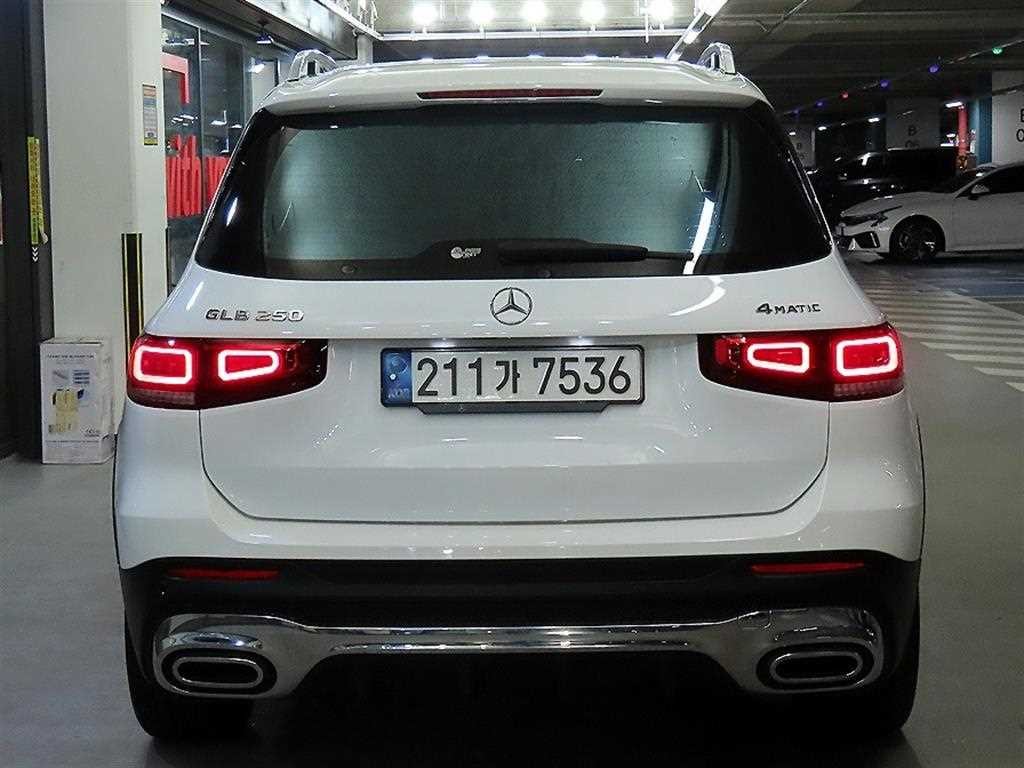 벤츠 GLB 클래스 GLB클래스 X247 GLB 250 4MATIC 이미지 5