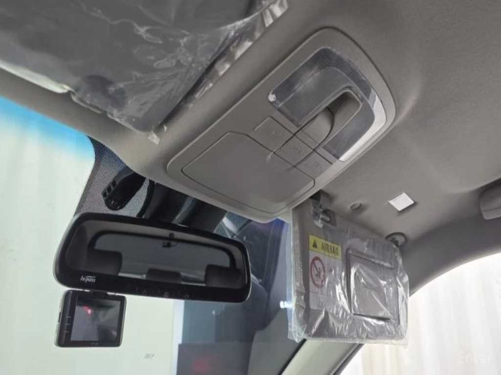 KG모빌리티(쌍용) 코란도 뷰티풀코란도 2WD 가솔린 1.5 C5 플러스 이미지 17