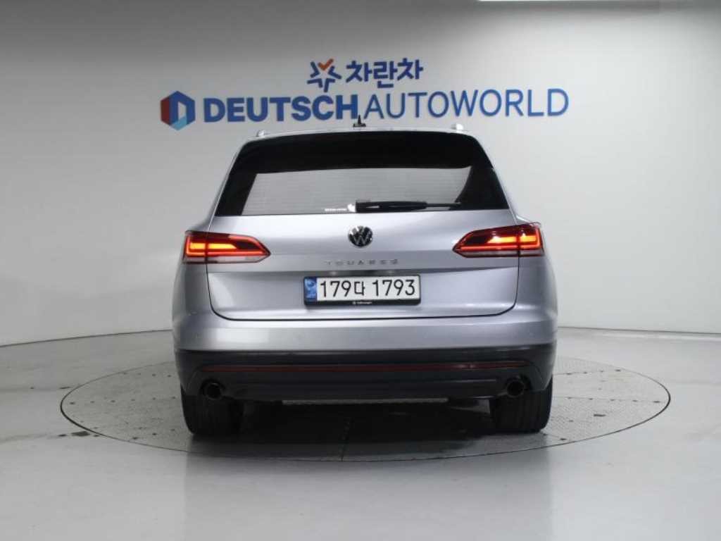 폭스바겐 투아렉 투아렉 3세대 3.0 TDI 프리미엄 이미지 4