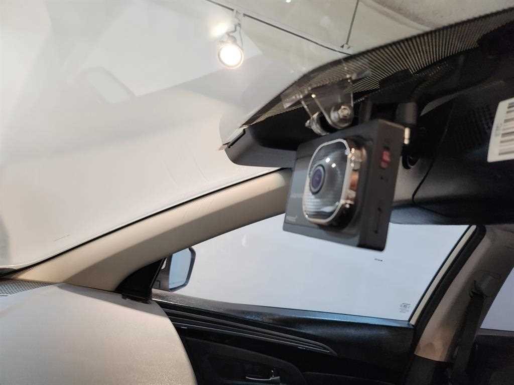 KG모빌리티(쌍용) 코란도 뷰티풀코란도 2WD 가솔린 1.5 C5 이미지 16