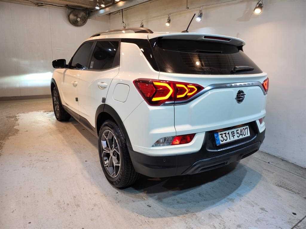 KG모빌리티(쌍용) 코란도 뷰티풀코란도 2WD 가솔린 1.5 C5 이미지 4
