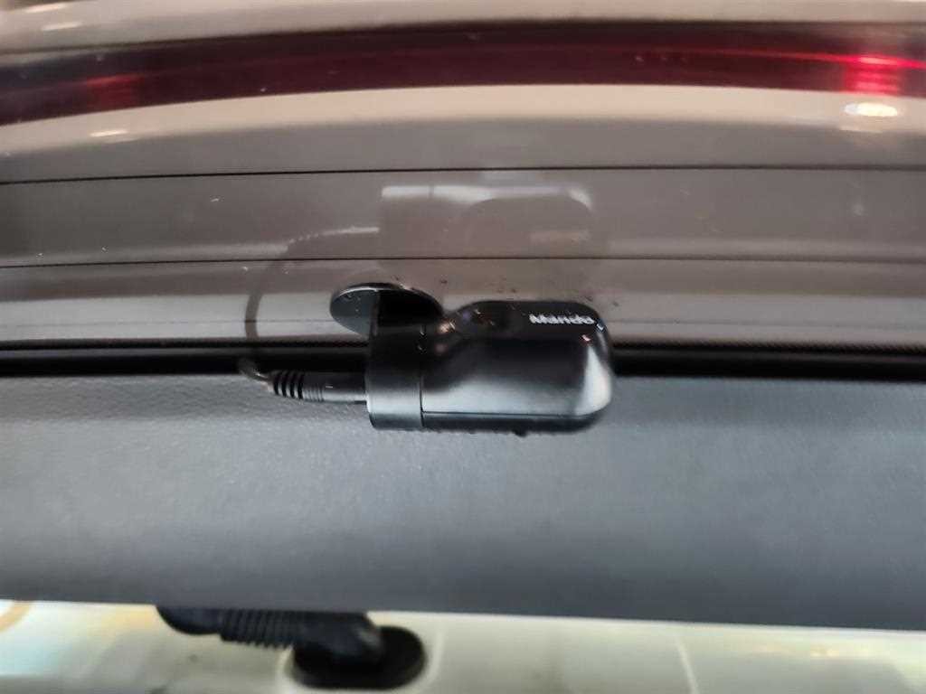KG모빌리티(쌍용) 코란도 뷰티풀코란도 2WD 가솔린 1.5 C5 이미지 6