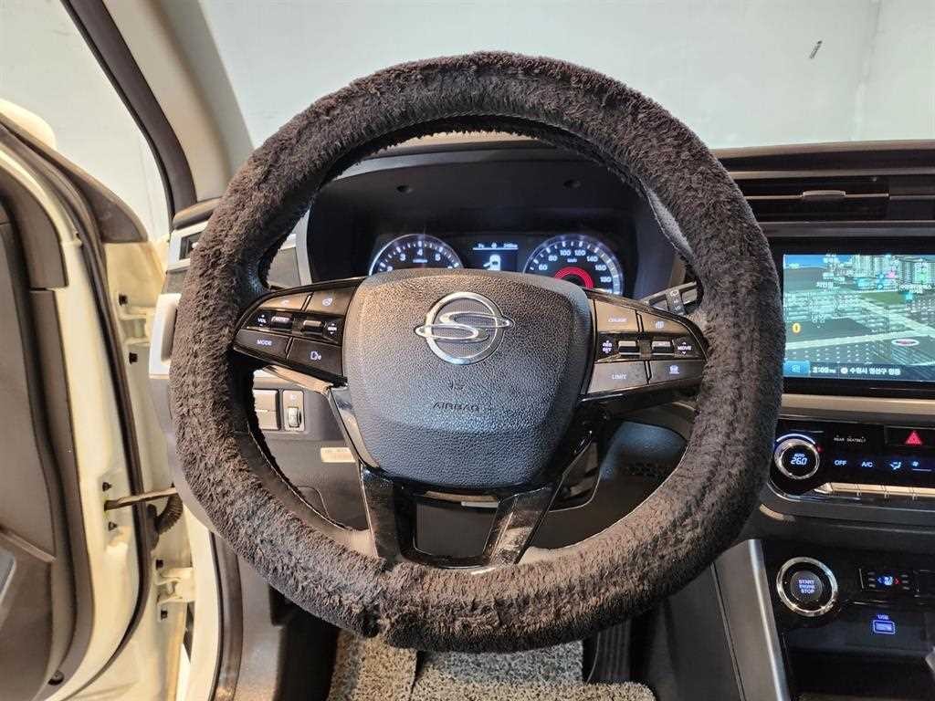 KG모빌리티(쌍용) 코란도 뷰티풀코란도 2WD 가솔린 1.5 C5 이미지 9