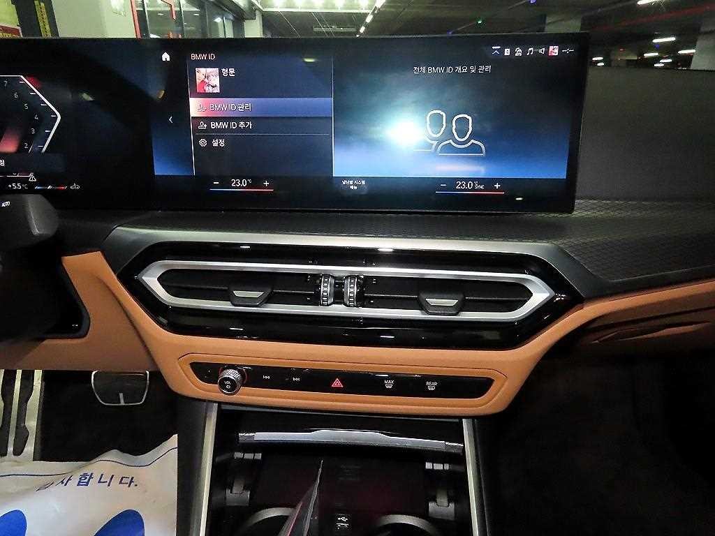 BMW 3시리즈 3시리즈 (G20) 320i M 스포츠 이미지 11