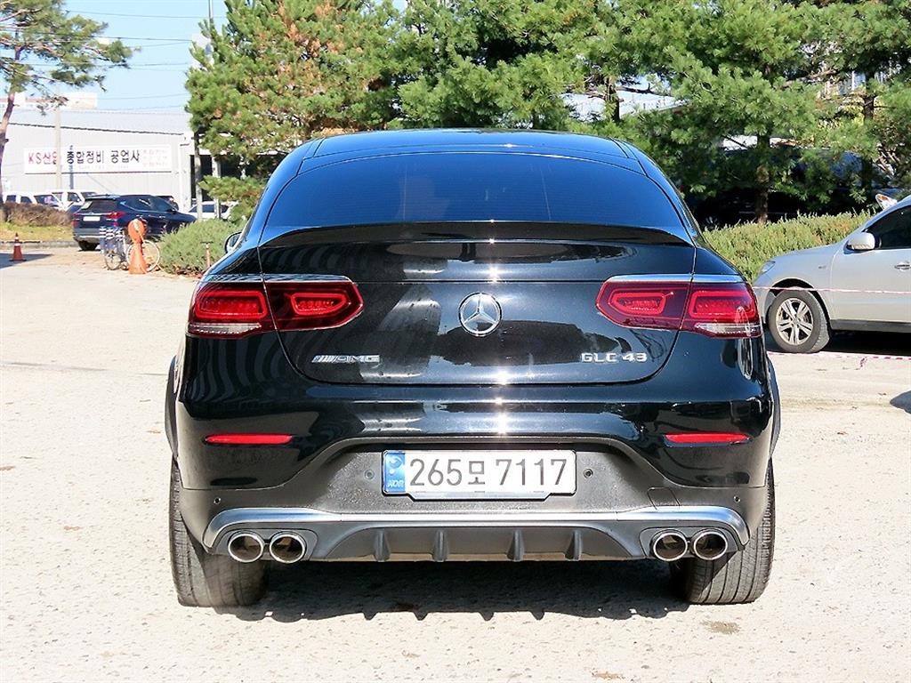 벤츠 GLC 클래스 GLC클래스 X253 AMG GLC 43 4MATIC 쿠페 이미지 4