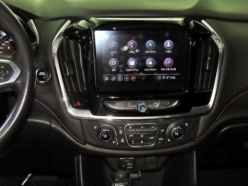 쉐보레 트래버스 3.6 AWD 레드라인 이미지 11