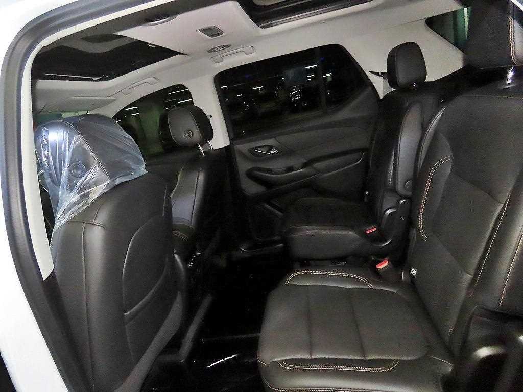 쉐보레 트래버스 3.6 AWD 레드라인 이미지 7