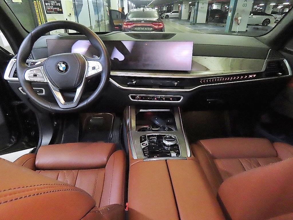 BMW X7 X7 (G07) xDrive 40d 디자인 퓨어 엑셀런스 6인승 이미지 10