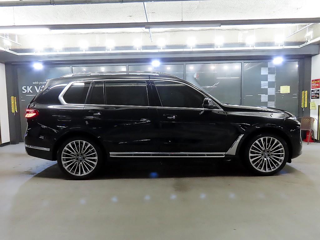 BMW X7 X7 (G07) xDrive 40d 디자인 퓨어 엑셀런스 6인승 이미지 3