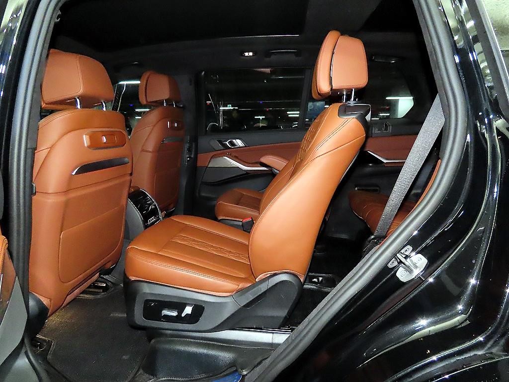 BMW X7 X7 (G07) xDrive 40d 디자인 퓨어 엑셀런스 6인승 이미지 7