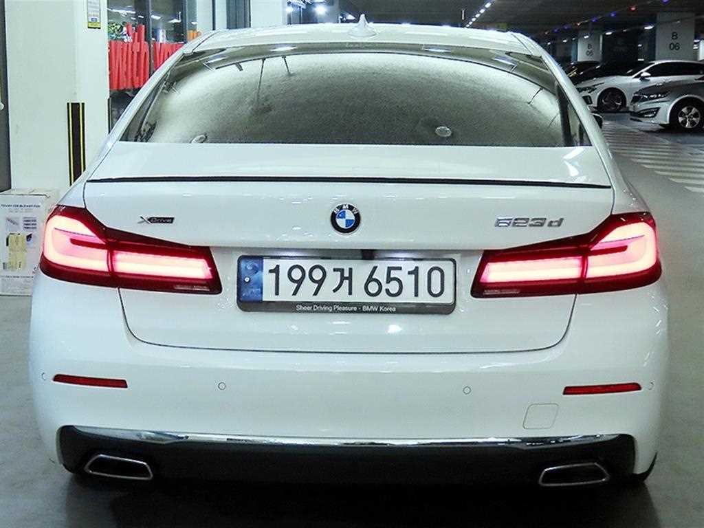 BMW 5시리즈 5시리즈 (G30) 523d xDrive 럭셔리 이미지 5