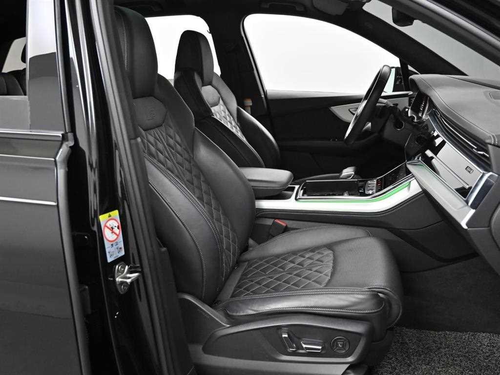 아우디 Q7 Q7 (4M) 55 TFSI 콰트로 프리미엄 이미지 10