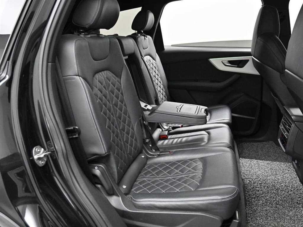 아우디 Q7 Q7 (4M) 55 TFSI 콰트로 프리미엄 이미지 12