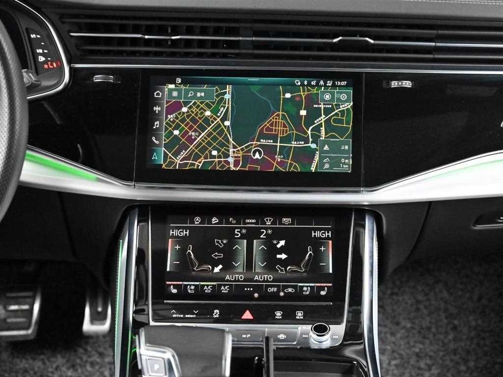아우디 Q7 Q7 (4M) 55 TFSI 콰트로 프리미엄 이미지 14