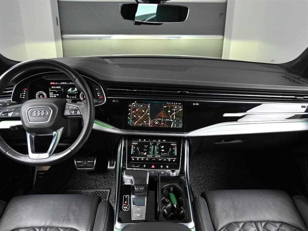 아우디 Q7 Q7 (4M) 55 TFSI 콰트로 프리미엄 이미지 7