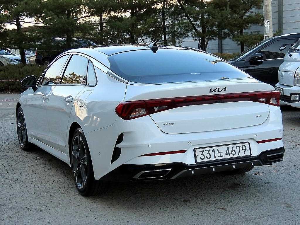 기아 K5 K5 3세대 하이브리드 2.0 시그니처 이미지 3