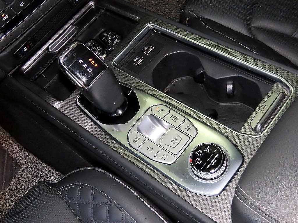 KG모빌리티(쌍용) 렉스턴 올 뉴 렉스턴 (Y450) 디젤 2.2 4WD 프레스티지 이미지 12