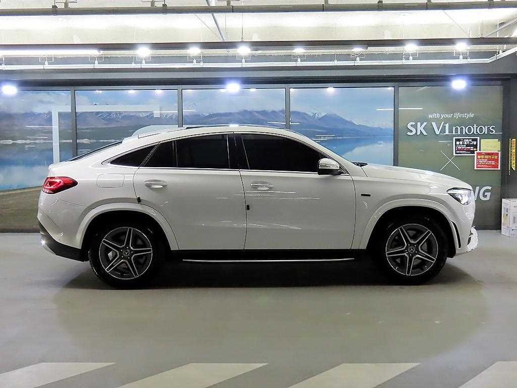 벤츠 GLE 클래스 GLE 클래스 W167 GLE 350e 4MATIC 쿠페 이미지 3