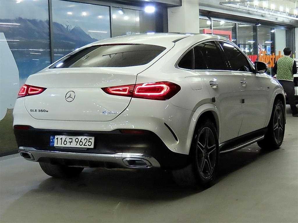 벤츠 GLE 클래스 GLE 클래스 W167 GLE 350e 4MATIC 쿠페 이미지 4