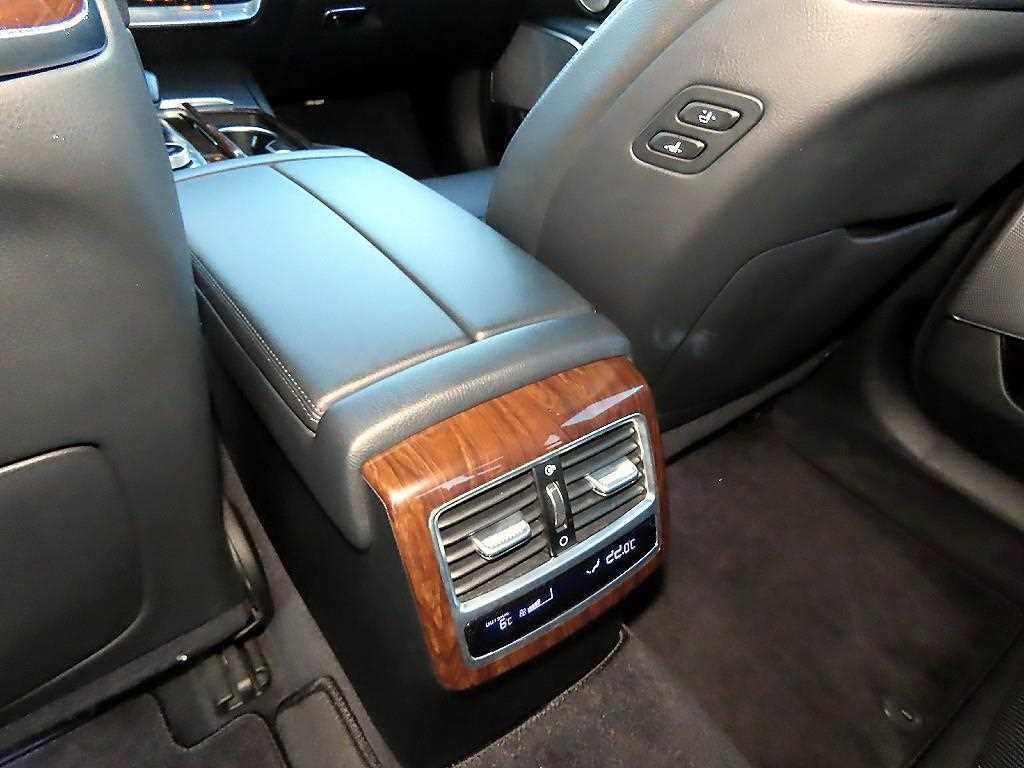 기아 K9 더 K9 3.8 GDI 2WD 플래티넘Ⅰ 이미지 17