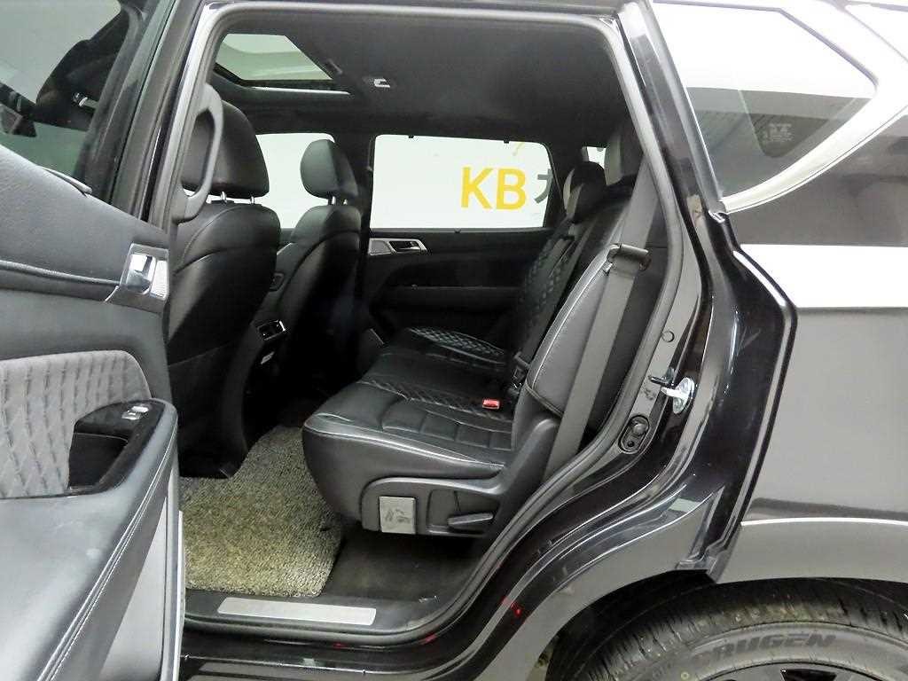 KG모빌리티(쌍용) 렉스턴 올 뉴 렉스턴 (Y450) 디젤 2.2 4WD 더 블랙 이미지 12