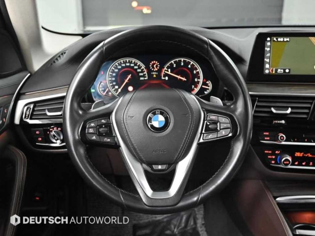 BMW 5시리즈 5시리즈 (G30) 530i 럭셔리 플러스 이미지 13