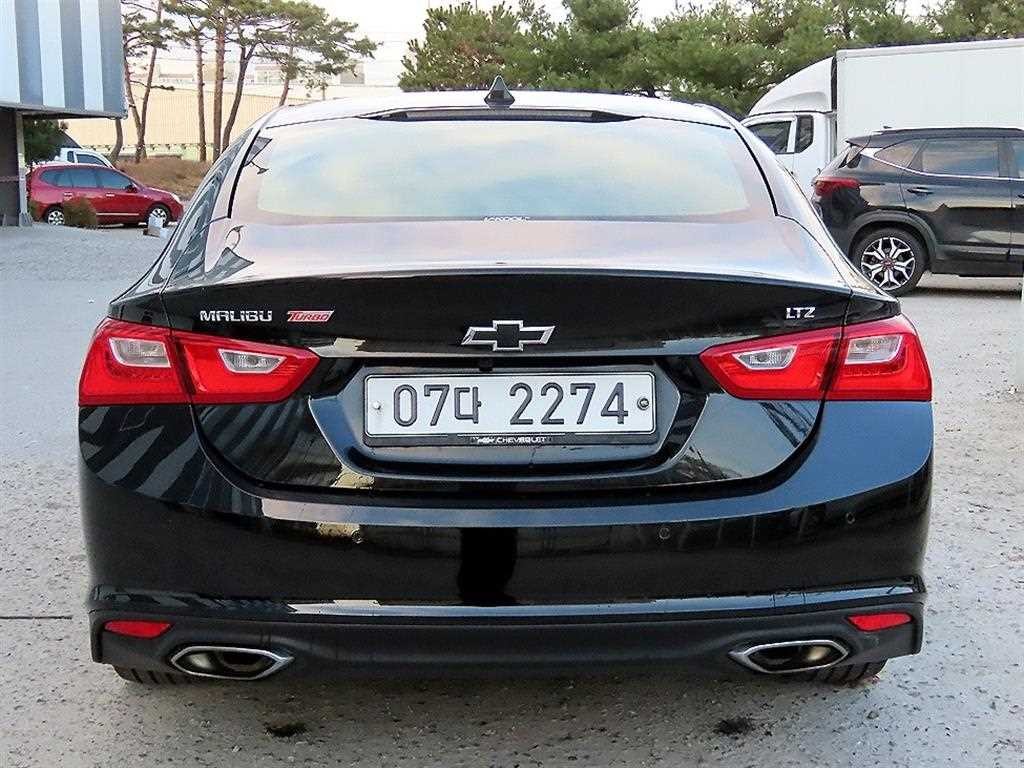 쉐보레 말리부 올뉴말리부 2.0 터보 퍼펙트 블랙 이미지 4